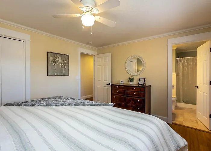 Broken Bow Getaway Pet Friendly Midtown